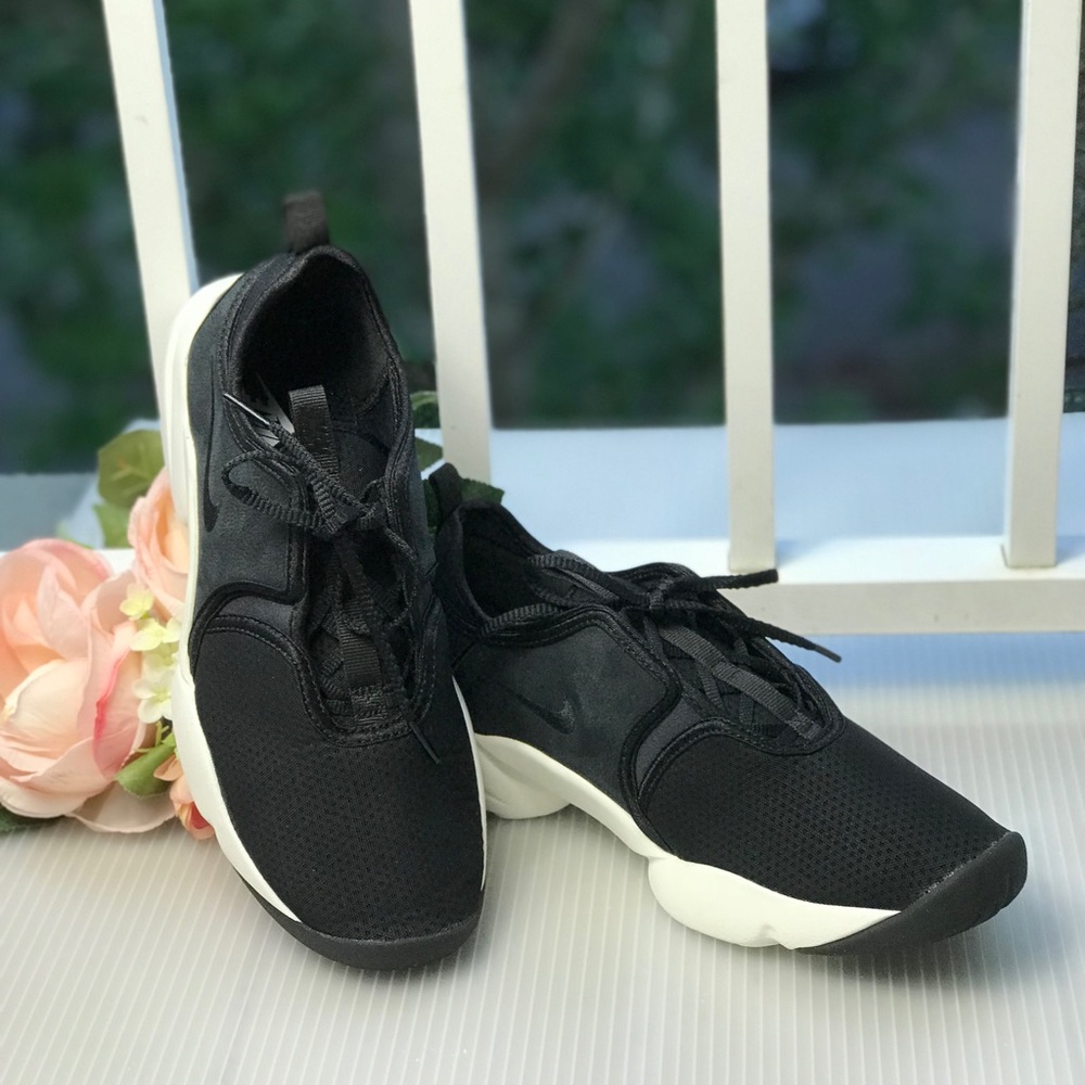 NWT Nike Loden Pinnacle Black Sail WMNS - Picture 2 of 7